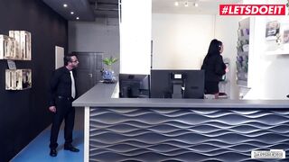 Bums Buero - Secretary Seduce Boss For Romantic Office Sex - LETSDOEIT