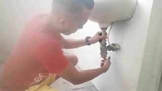 MY HUSBAND CALLED THE PLUMBER TO FIX THE SINK AND ENDED UP FILLING MY ASS WITH CUM