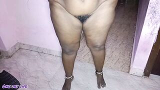 Tamil desi hot wife's boobs squeezing milking video