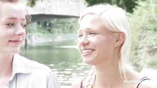 Ersties: Amateur-Mädels haben tollen, sinnlichen Sex