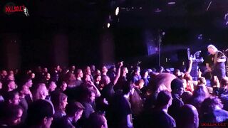 Having fun while watching one of our favourite metal band