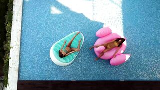 Hot Babes Fesser & Sapphire Astrea Fuck Each Other With Dildos - A GIRL KNOWS