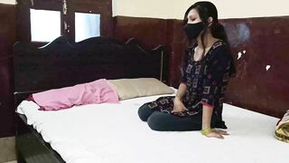 Indian Wife cuckold Hubby Ke Samne Boyfriend se Chuda Karai