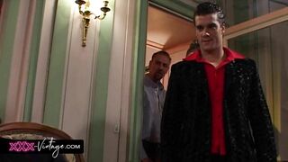 Hard orgy in a parisian swinger flat