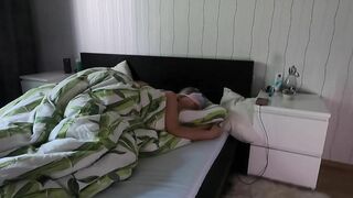 Husband wakes up his wife with his dick and fingers