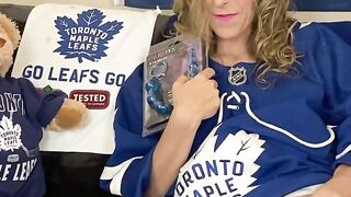 HOCKEYS BACK!!!!!!!!