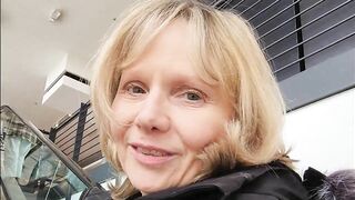 You know who this GILF is