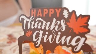 Big Tit Ellie Nova Serves Pussy For Thanksgiving Dessert