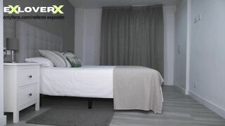 MI HERMANASTRA SE QUEDÓ ATORADA EN LA LAVADORA Y LA FOLLÈ PARA AYUDARLA A SALIR - EXLOVERX