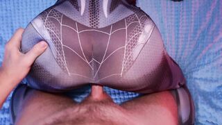 Spider-Man girl Enni Road appeared in my room for me to fuck her [COSPLAY]