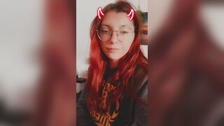 SNAPCHAT SLUT SENDS YOU HER MASTURBATION CLIPS