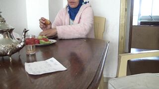 CHOUHA!!! FADIHA!!! I show my dick to my friends moroccan granny!!!