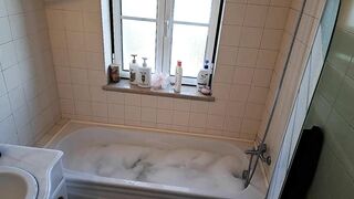 Latina Wife Calls Handyman to Fix the Hot Tub