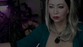 My stepmom is a dirty webcam slut, or Pour your stepmom with cum!