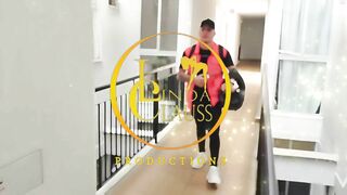 I like my neighbor and he gave me the opportunity to fuck me