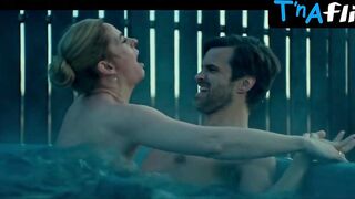 Saga Gartharsdottir Sexy Scene in Stella Blomkvist