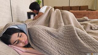 I FUCK MY GIRLFRIEND'S STEPMOM, SHE CATCHES US AND THE STEPMOM CONVINCES US TO HAVE A THREESOME.