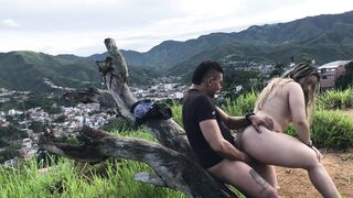 Colombian mature, arrives at the hill so my friend can fill her with milk