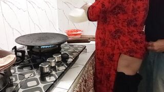 Indian step mom sex video in the kitchen