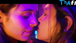 Joy Rieger Lesbian Scene in Killer Influence
