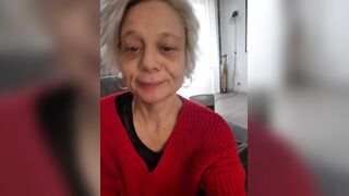 I play with my mature wet pussy in sexy lingerie