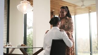 My therapist invited me to her house for a romantic dinner date