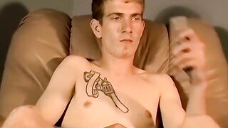 JOE SCHMO VIDEO - Tattooed butt muncher jerks off his massive shclong solo (Lucky Starr)
