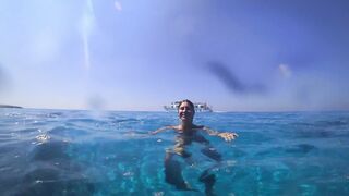 Stunning Girl Swims Nude on Public Beach