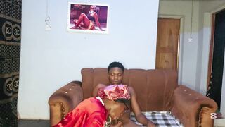 Baby Mama Drops by the House to Take This BBC and She Gives Hot Blowjob She’s Nasty