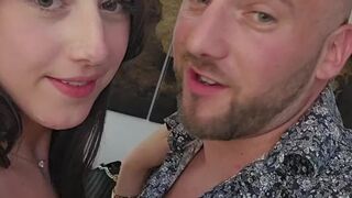 Un couple m'a contacté pour baisers madame