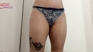 oops, I masturbated in the fitting rooms until I squirt