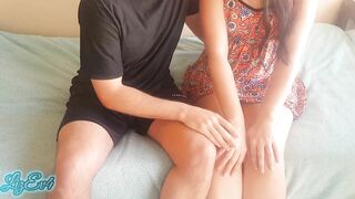 LA NOVIA INFIEL DE MI AMIGO ME VISITA CON UN VESTIDO CORTO