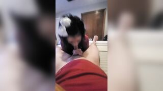Chica Bonita gives Papi hot blowjob