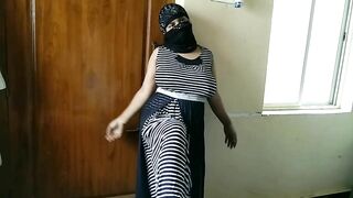 Muslim hijab sex with her hindu fat boy